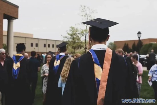 场外配资 特朗普驱逐留学生，海外人才回流香港？
